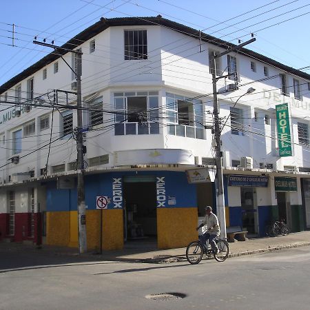 Delmus Hotel Conselheiro Pena Екстериор снимка